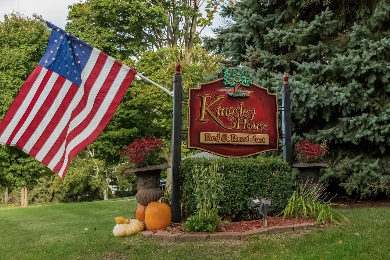 Kingsley House Bed & Breakfast Fennville Екстериор снимка