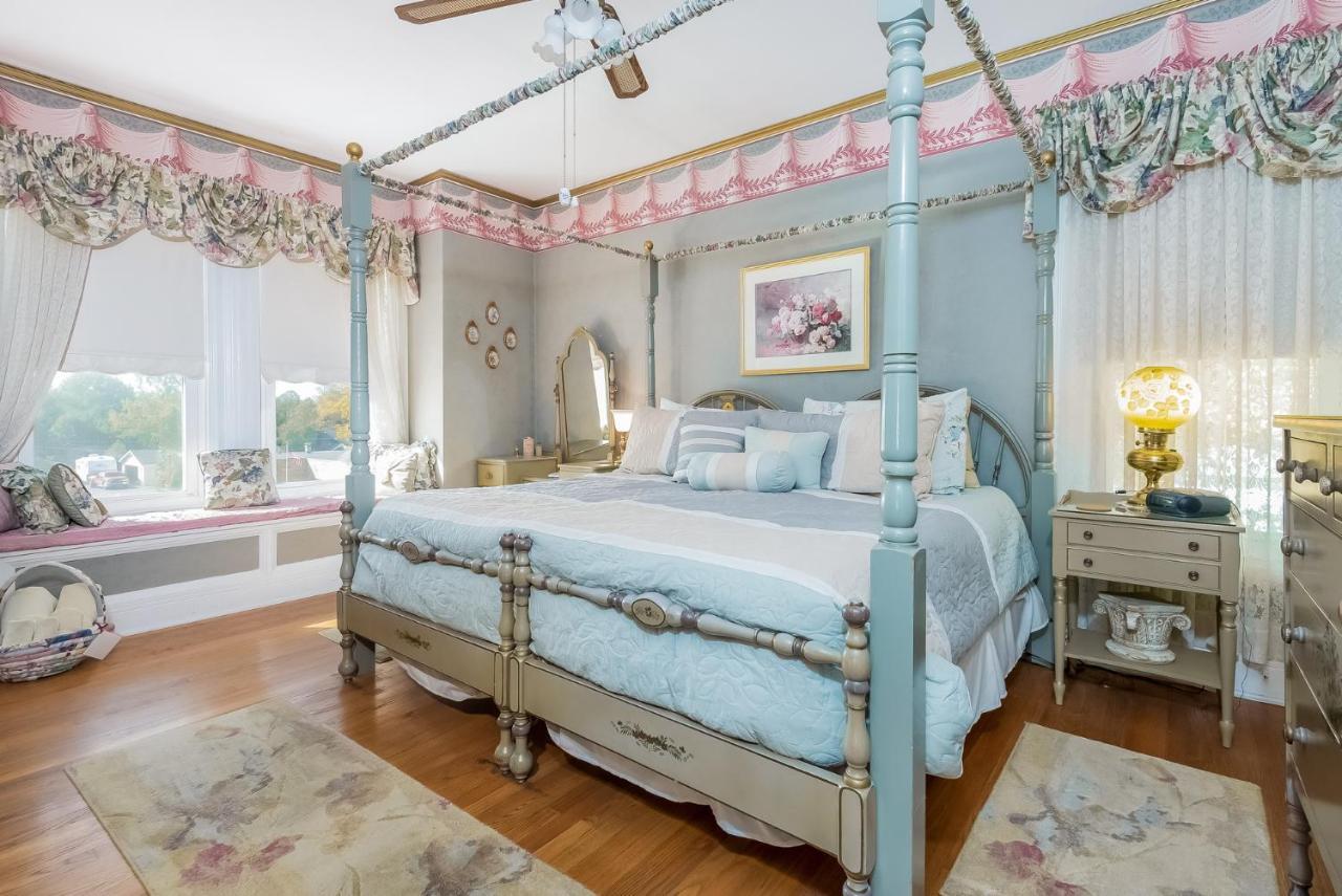 Kingsley House Bed & Breakfast Fennville Екстериор снимка