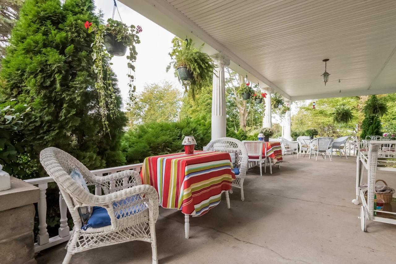 Kingsley House Bed & Breakfast Fennville Екстериор снимка