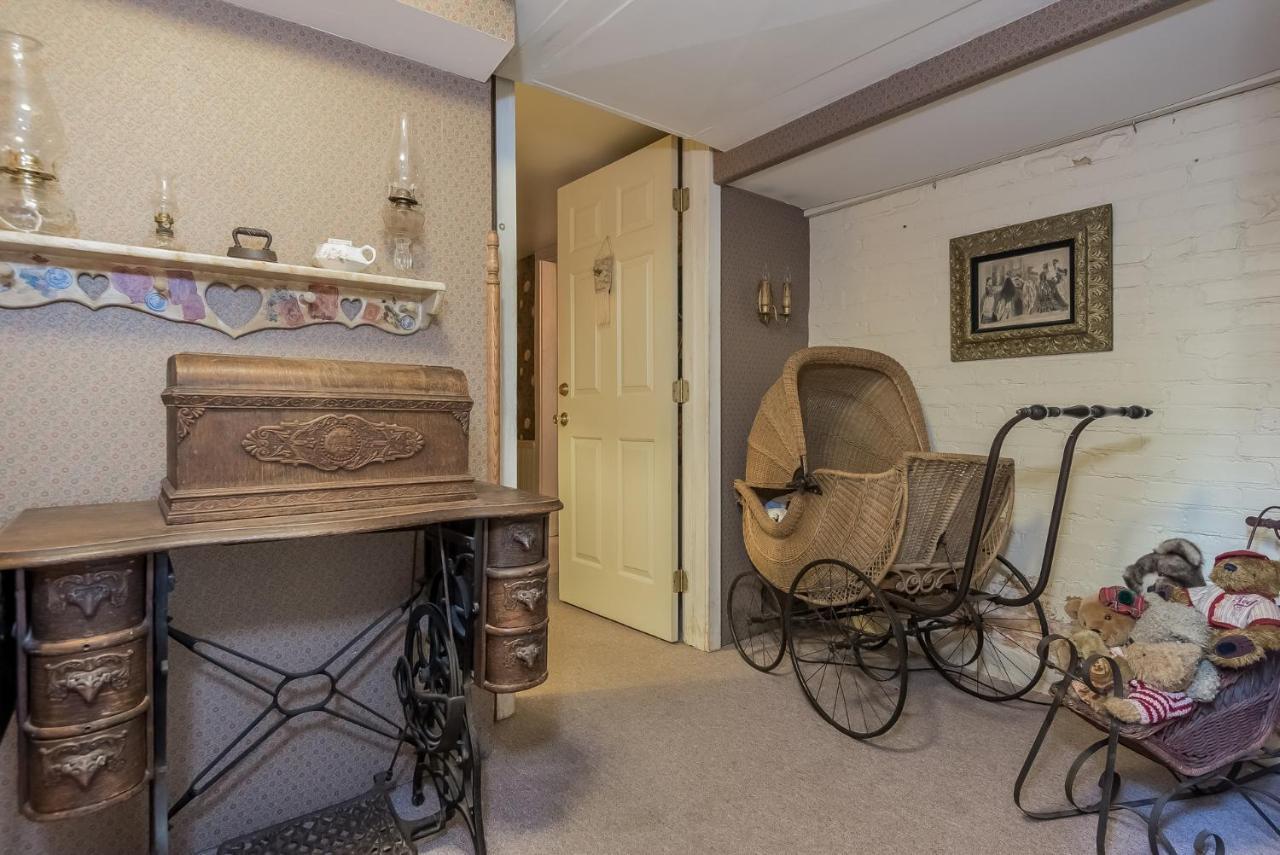Kingsley House Bed & Breakfast Fennville Екстериор снимка
